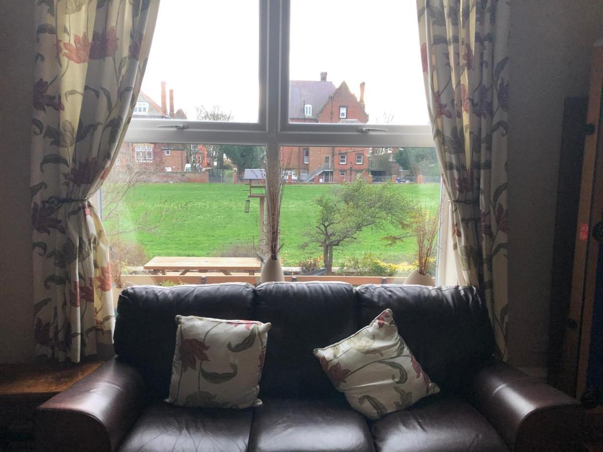 Kings Lodge Hotel Great Yarmouth Bagian luar foto